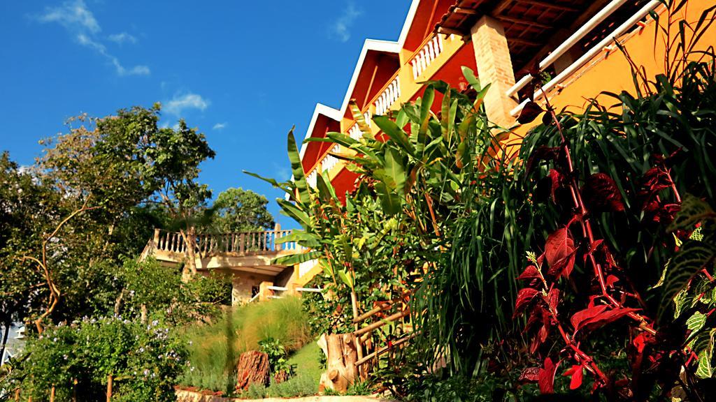 Pinhalense Inn 2*