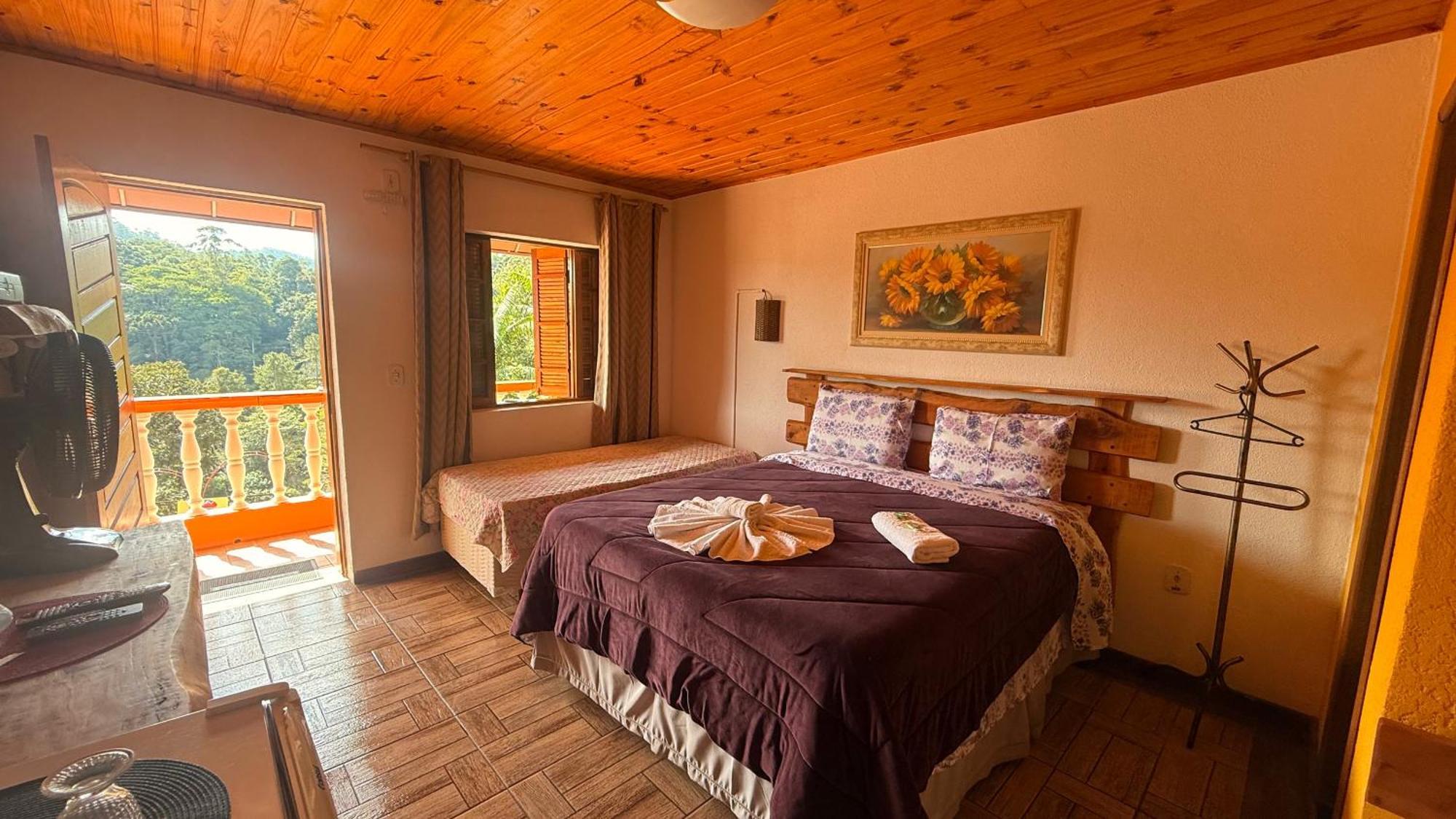 Pinhalense Inn 2*